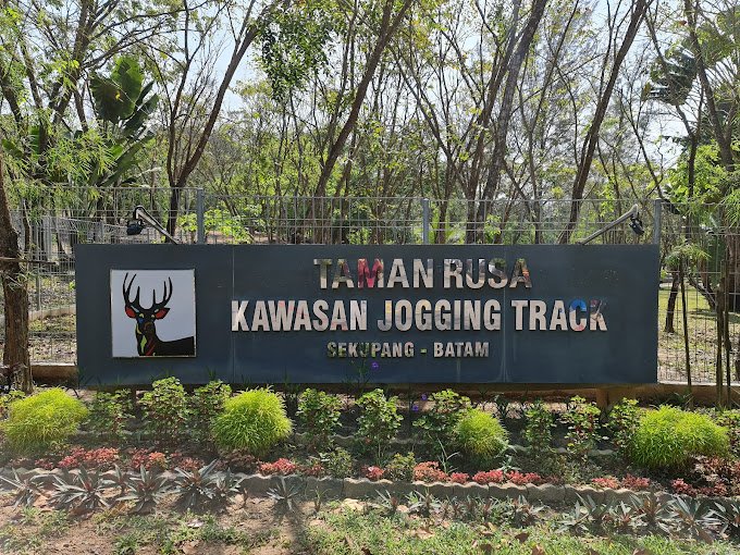 Taman Rusa Sekupang