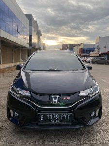 2016 Honda jazz rs dp 5 jt nasional