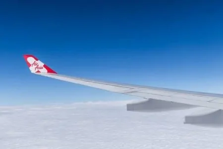 Cara reschedule AirAsia di Traveloka dapat melalui customer service +62 819-4984-0354 atau WhatsApp 0819-4984-0354. Waktu: Pengajuan dilakukan maksimal 4 jam sebelum jam keberangkatan.