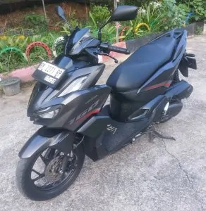 Di jual cipat motor vario 160cc tahun 2023 Surat2 lingkap pjk hidup