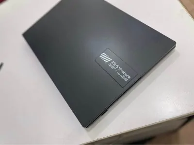 Asus VIVOBOOK RYZEN 3 7000